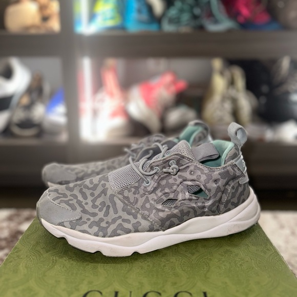 REEBOK - Size 8 - Women’s Sneakers - Gray Teal Leopard Print - Picture 2 of 6